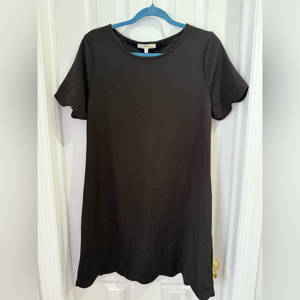 Classic Black Women's Scalloped Dresses